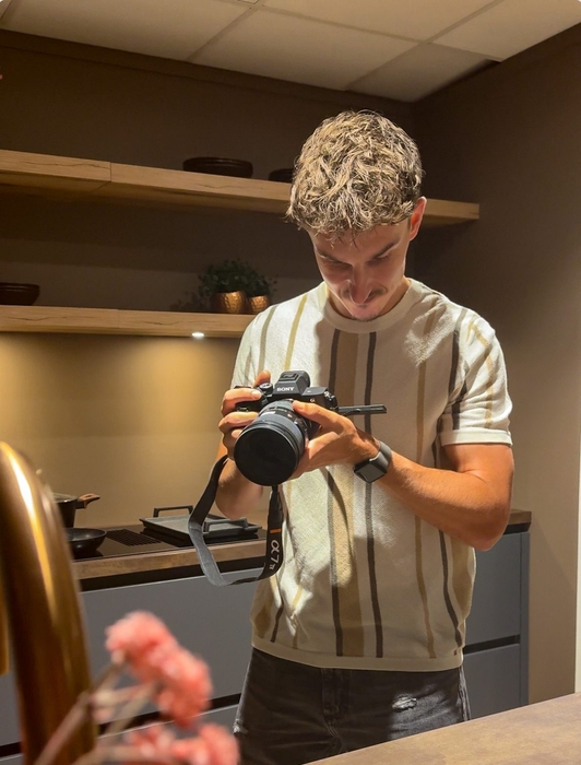 Jordi met camera in zijn hand